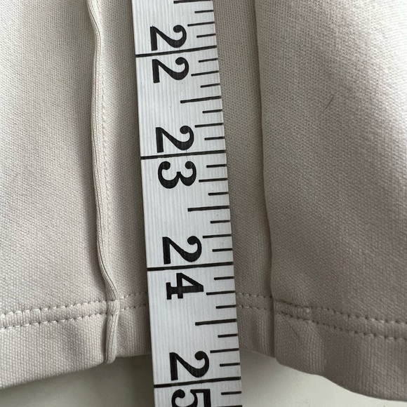 Athleta Pants Womens Beige Venice Pintuck Tapered Commute Travel Office Sz XS - Picture 7 of 10